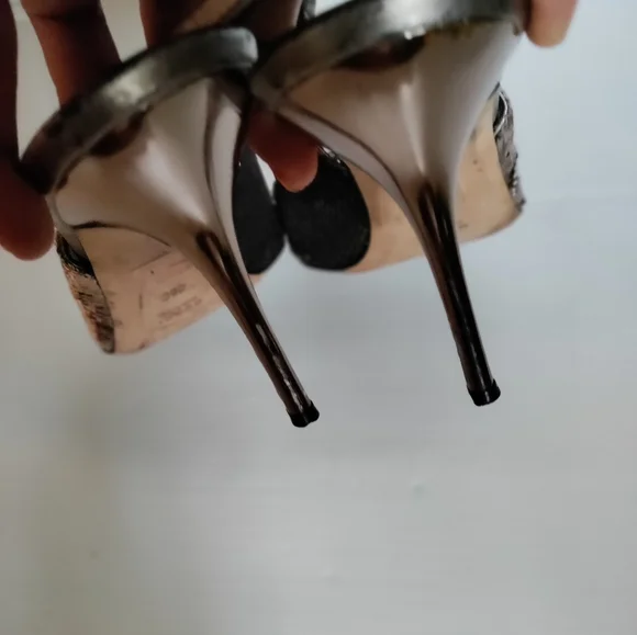 Gucci Sequin Open Toe Silver Hardware Pumps Sandals Size 9/5 US Women Authentic - Picture 6 of 8